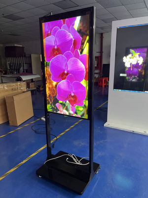 Android OS IPS Screen Digital Signage Sisi Dua dengan Konektivitas WiFi dan Ethernet